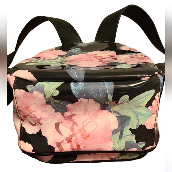 Betsey Johnson Travel Back Pack - Picture 11 of 16